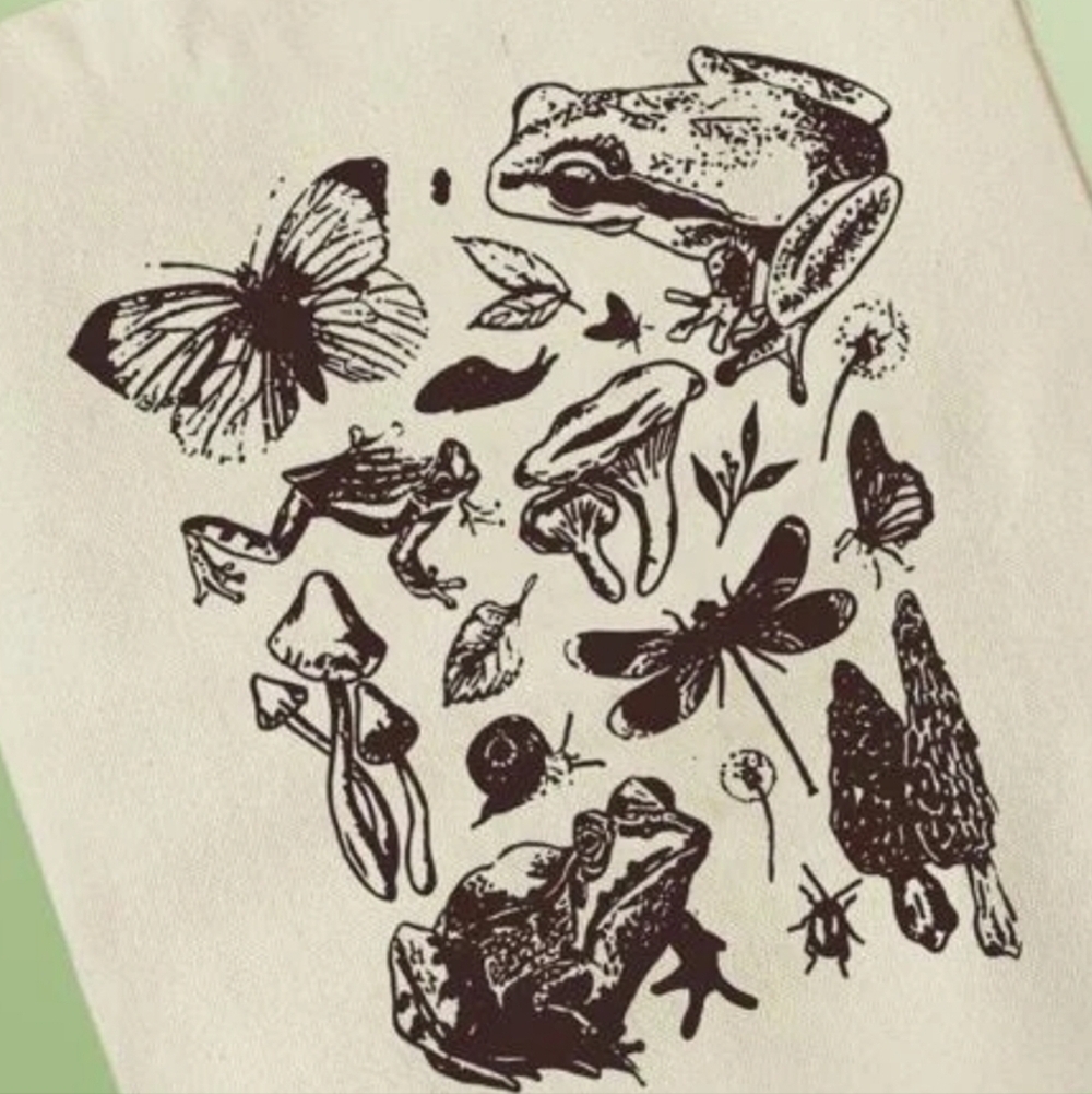 Fairycore Butterfly & Frog Graphic Shopper Bag - Picture 3 of 8